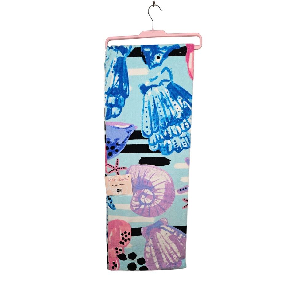 Betsey Johnson NWT Beach Towel Blue Seascape Theme 100% Cotton 36 x 68‎
